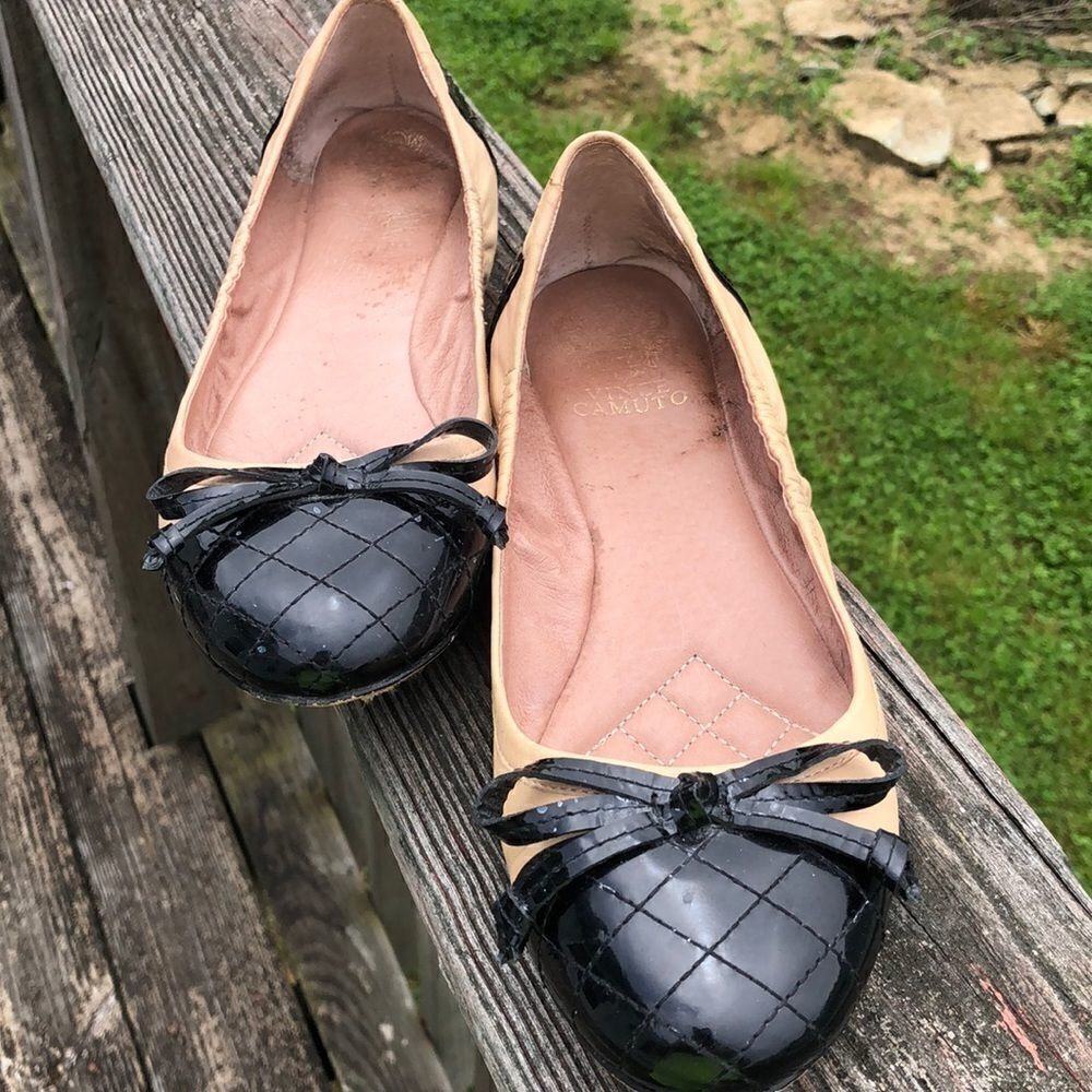 ⬇️Vince Camuto Flats 